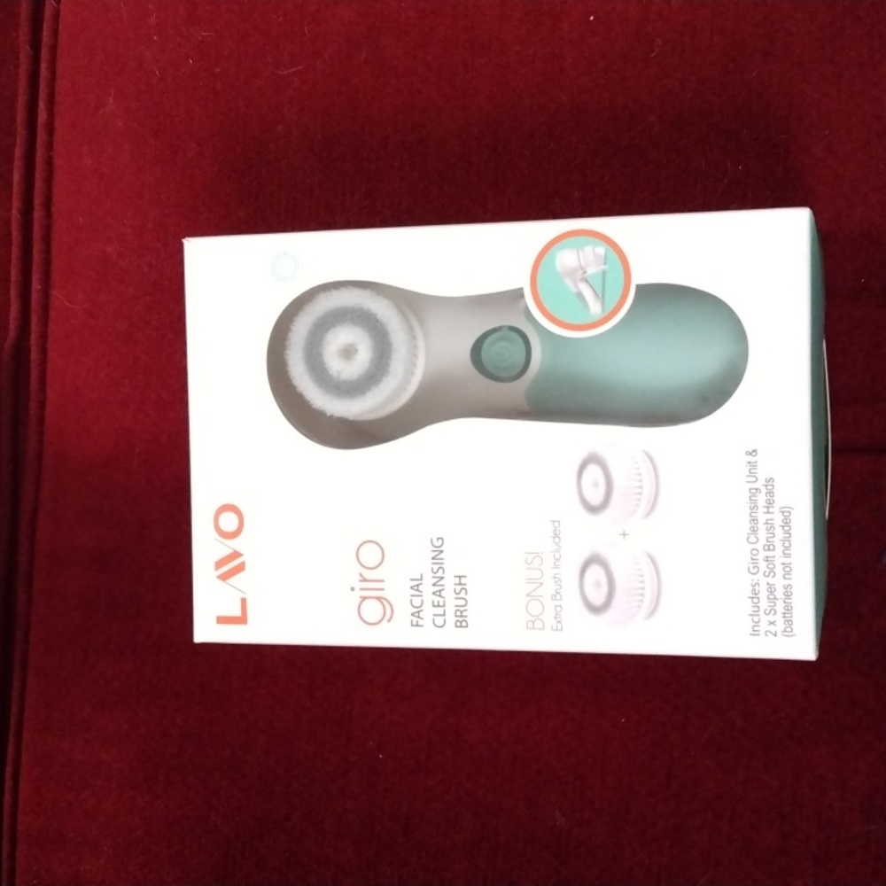 Lavo giro facial cleansing brush